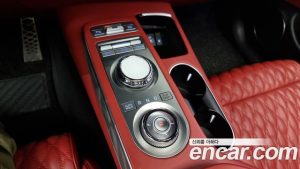 Genesis GV70 2.5T Бензин AWD 2021 года из Южной Кореи