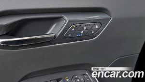 Kia EV9 Earth 4WD 2024 года из Южной Кореи