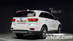 Kia Sorento Дизель 2.2 2WD 2020 года из Южной Кореи