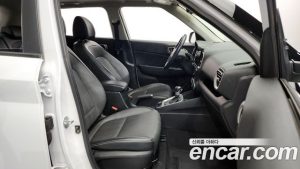 Hyundai Venue 1.6 Smart 2020 года из Южной Кореи