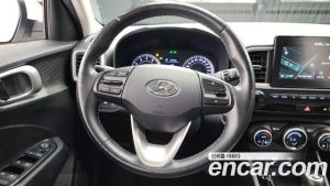 Hyundai Venue 1.6 Smart 2020 года из Южной Кореи
