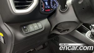 Hyundai Venue 1.6 Smart 2020 года из Южной Кореи