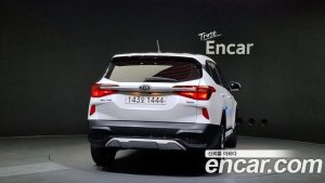 Kia Seltos Бензин 1.6 Turbo 2WD 2022 года из Южной Кореи