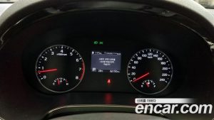 Kia Seltos Бензин 1.6 Turbo 2WD 2022 года из Южной Кореи
