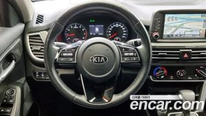 Kia Seltos Бензин 1.6 Turbo 2WD 2022 года из Южной Кореи