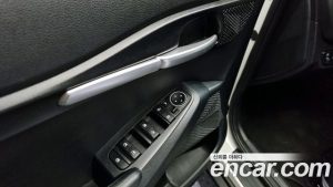 Kia Seltos Бензин 1.6 Turbo 2WD 2022 года из Южной Кореи