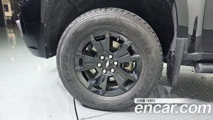 ChevroletGMDaewoo Colorado 3.6 Z71-X Midnight 4WD 2021 года из Южной Кореи
