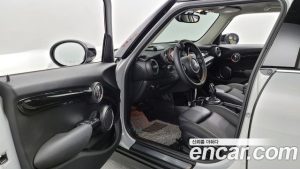 Mini Cooper 5Door HIGH 2020 года из Южной Кореи