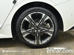 Kia K5 2.0 2021 года из Южной Кореи