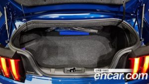 Ford Mustang Cabriolet 2023 года из Южной Кореи