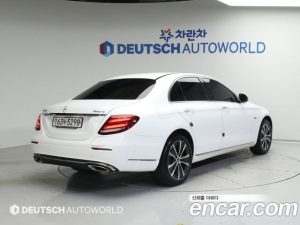 Mercedes-Benz E-Class E300e 4MATIC Exclusive 2020 года из Южной Кореи