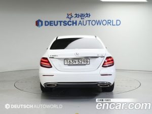 Mercedes-Benz E-Class E300e 4MATIC Exclusive 2020 года из Южной Кореи