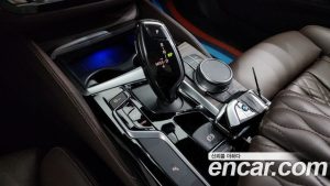 BMW 5-Series 520i M Sport 2020 года из Южной Кореи