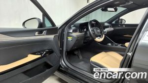 Kia K5 2.0 2020 года из Южной Кореи