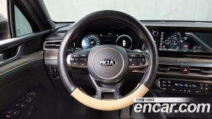 Kia K5 2.0 2020 года из Южной Кореи