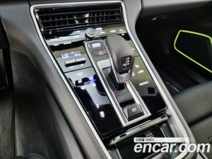 Porsche Panamera 2.9 AWD E-하이브리드 платина Edition 2023 года из Южной Кореи