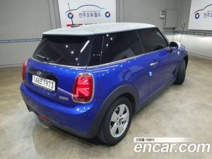 Mini Cooper DEFAULT 2020 года из Южной Кореи