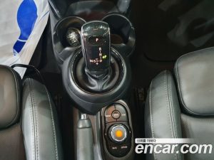 Mini Cooper DEFAULT 2020 года из Южной Кореи