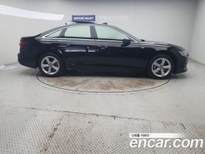 Audi A6 45 TFSI 2020 года из Южной Кореи
