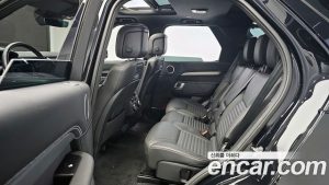Land Rover Discovery P360 R-Dynamic SE 2023 года из Южной Кореи