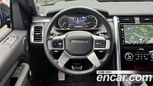 Land Rover Discovery P360 R-Dynamic SE 2023 года из Южной Кореи