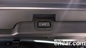 Land Rover Discovery P360 R-Dynamic SE 2023 года из Южной Кореи