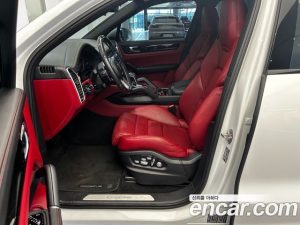 Porsche Cayenne 3.0 2021 года из Южной Кореи