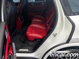 Porsche Cayenne 3.0 2021 года из Южной Кореи