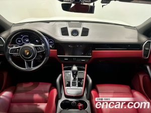 Porsche Cayenne 3.0 2021 года из Южной Кореи