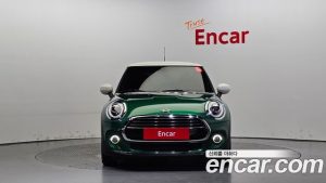 Mini Cooper DEFAULT 2020 года из Южной Кореи