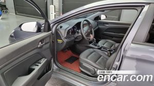 Hyundai AVANTE 1.6 2020 года из Южной Кореи