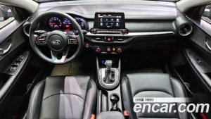 Kia K3 2020 года из Южной Кореи
