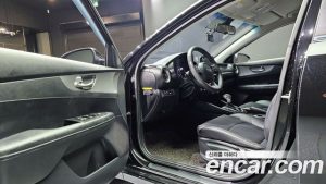 Kia K3 2020 года из Южной Кореи