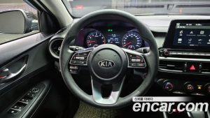 Kia K3 2020 года из Южной Кореи