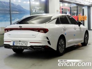 Kia K5 2021 года из Южной Кореи