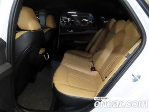Kia K5 2021 года из Южной Кореи