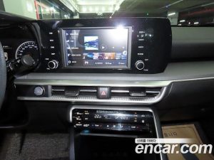 Kia K5 2021 года из Южной Кореи