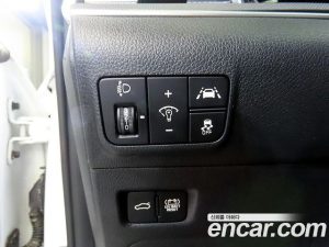 Kia K5 2021 года из Южной Кореи
