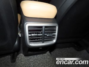 Kia K5 2021 года из Южной Кореи