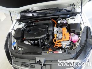Kia K5 2021 года из Южной Кореи