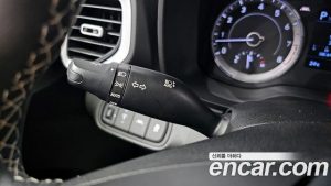 Hyundai Venue 1.6 Flux 2020 года из Южной Кореи