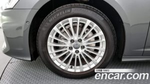 Audi A6 40 TDI 4WD Premium 2021 года из Южной Кореи