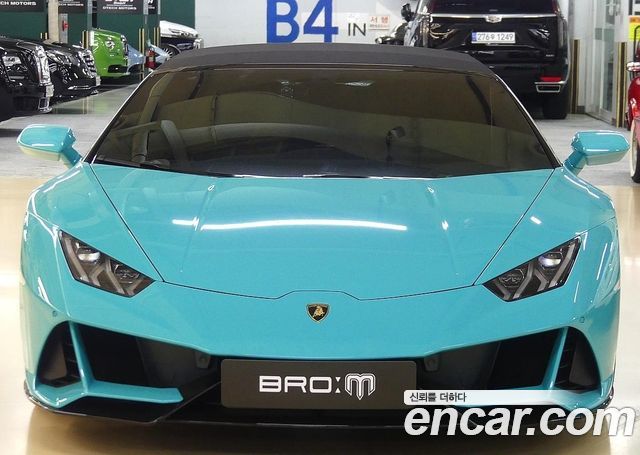 Lamborghini Huracan EVO 5.2 SPYDER 2023 года из Кореи