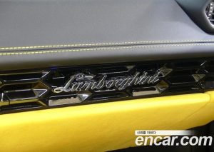 Lamborghini Huracan EVO 5.2 SPYDER 2023 года из Южной Кореи