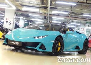 Lamborghini Huracan EVO 5.2 SPYDER 2023 года из Южной Кореи
