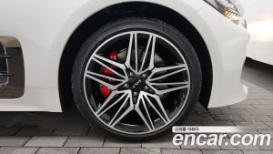 Kia Stinger 2.5 AWD Meister 2023 года из Южной Кореи