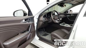 Kia Stinger 2.5 AWD Meister 2023 года из Южной Кореи