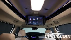 Kia Carnival Бензин 9-Seater HI-Limousine 2023 года из Южной Кореи