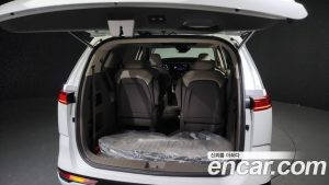 Kia Carnival Бензин 9-Seater HI-Limousine 2023 года из Южной Кореи