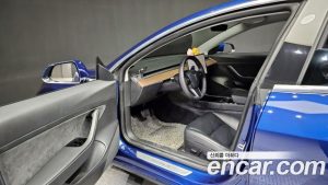 Tesla Model 3 Standard RANGE Plus 2020 года из Южной Кореи